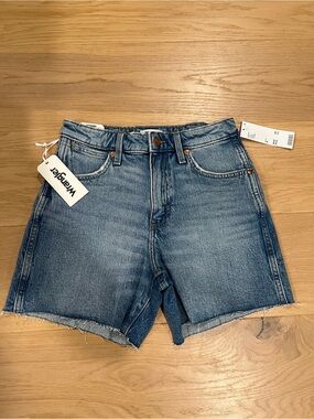 Wrangler Classic Cutoff Denim Shorts in Faded Blue